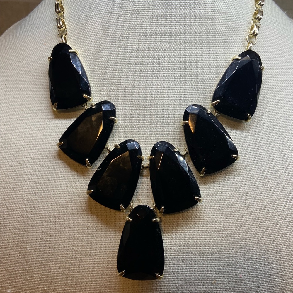 Kendra Scott statement necklace